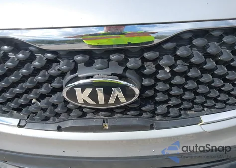 2016 Kia Sorento 2.4L L из США, поврежденный, VIN 5XYPG4A31GG032020